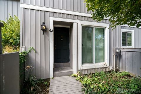 Photo of 62 Twin Lakes Drive, Fairfield, OH 45014 (MLS # 945224)