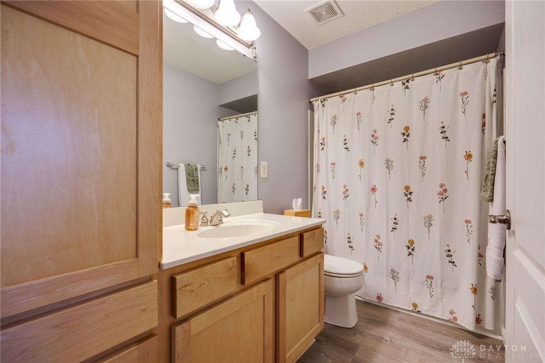 1103 Heritage Green Drive, Monroe, Ohio image 32