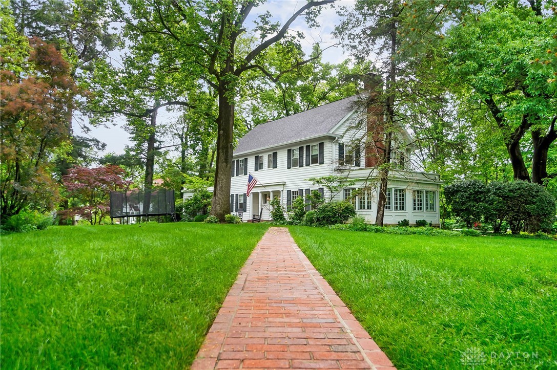 790 E Schantz Avenue, Oakwood, Ohio image 4