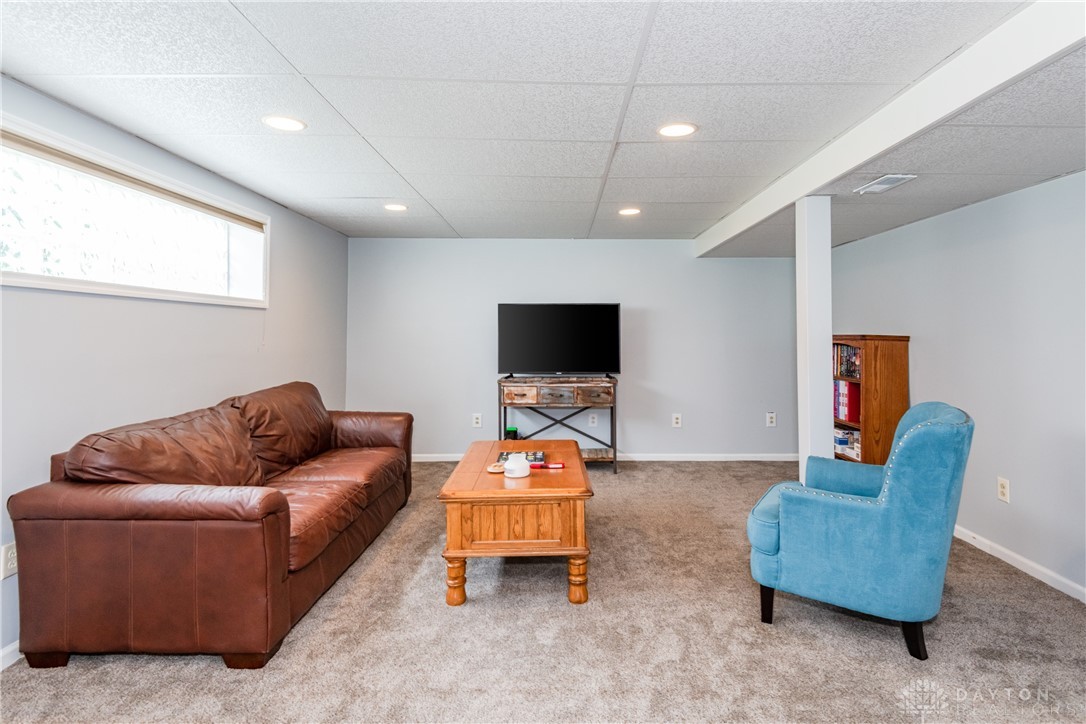 913 Thelma Drive, Miamisburg, Ohio image 29