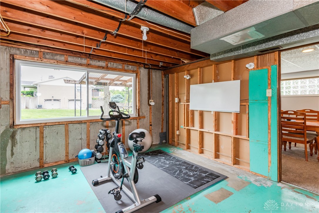 913 Thelma Drive, Miamisburg, Ohio image 34