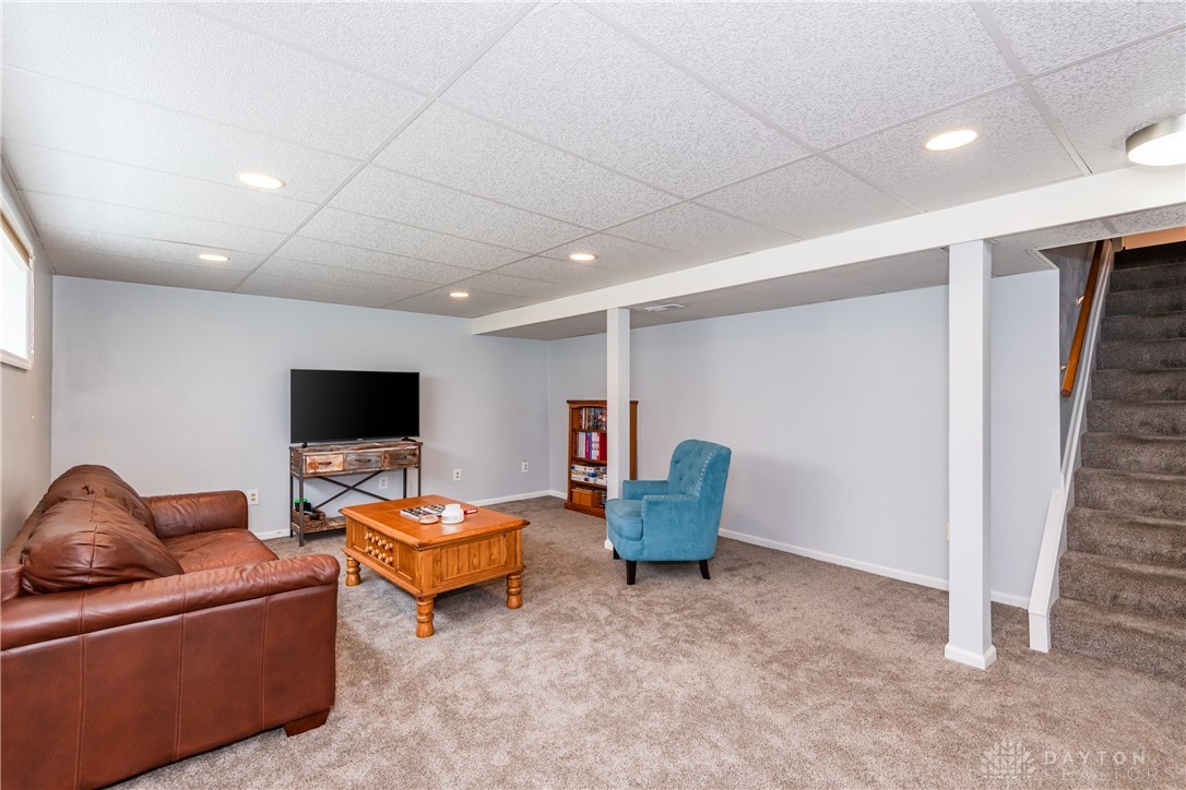 913 Thelma Drive, Miamisburg, Ohio image 28