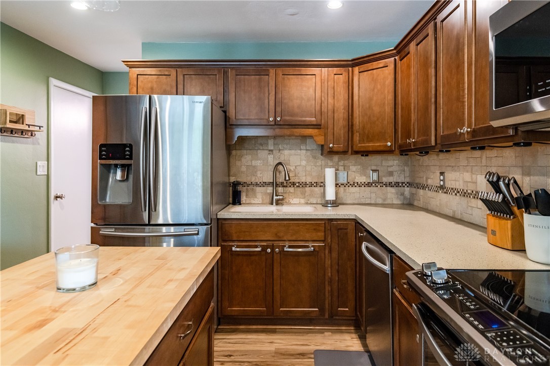913 Thelma Drive, Miamisburg, Ohio image 14