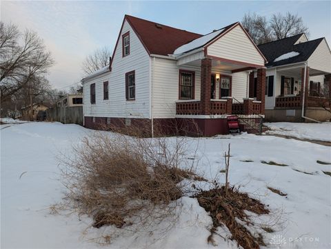 Photo of 636 Westwood Avenue, Dayton, OH 45402 (MLS # 952264)