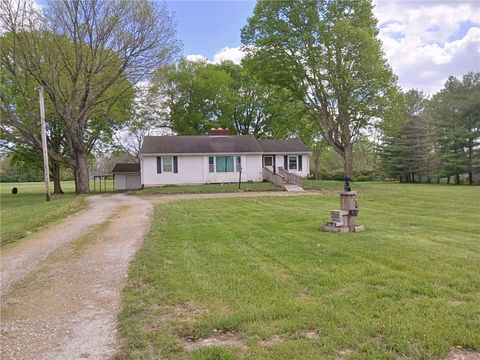 Photo of 2120 E State Route 55, Troy, OH 45373 (MLS # 957468)