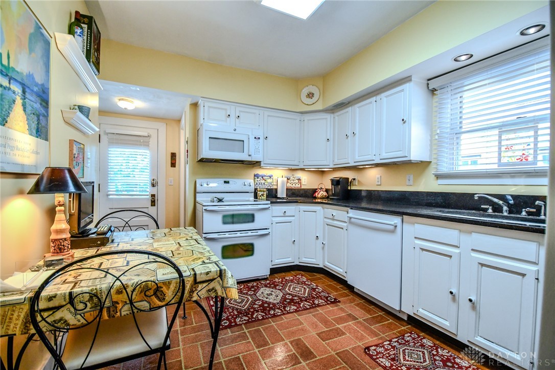 239 Forrer Boulevard, Oakwood, Ohio image 16
