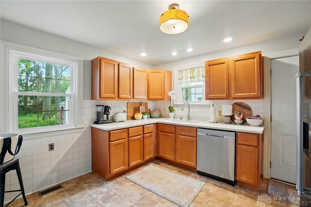 504 Dover Road, Springfield, Ohio image 10