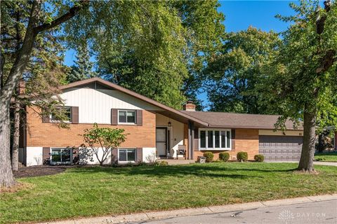 Tiny photo for 85 Poinciana Drive, Dayton, OH 45459 (MLS # 945159)