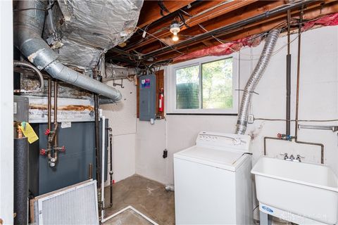 Tiny photo for 85 Poinciana Drive, Dayton, OH 45459 (MLS # 945159)