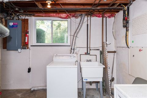 Tiny photo for 85 Poinciana Drive, Dayton, OH 45459 (MLS # 945159)