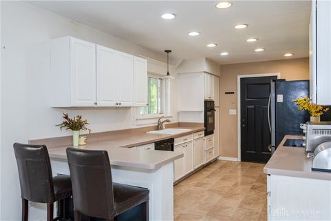 Tiny photo for 85 Poinciana Drive, Dayton, OH 45459 (MLS # 945159)