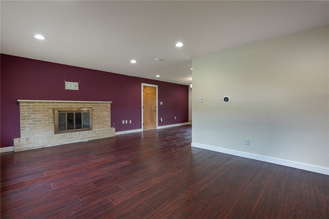 1100 Donson Drive