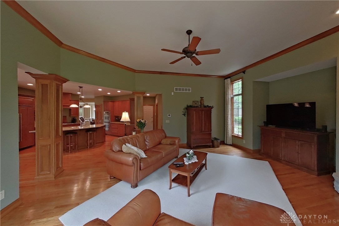 4397 Southridge Drive, Mason, Ohio image 14