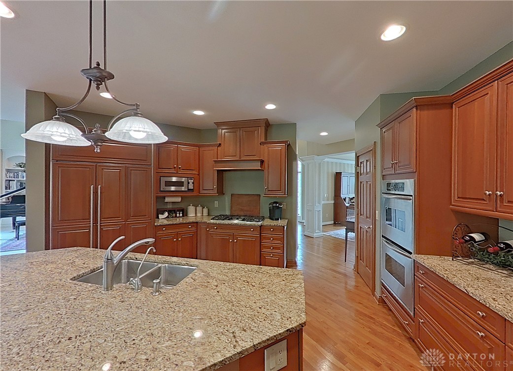 4397 Southridge Drive, Mason, Ohio image 25
