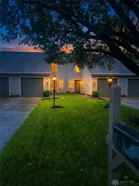 Condo For Sale - 635 Kitrina Avenue #B<br/> Tipp City, OH 45371