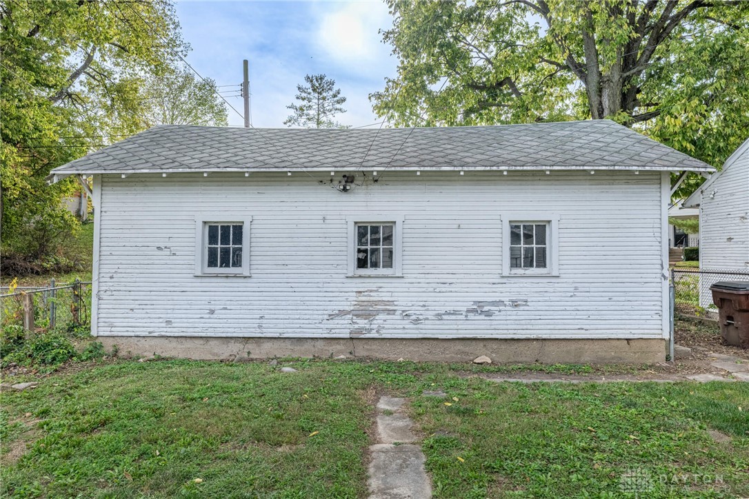 Dayton, Ohio 45405, United States, 3 Bedrooms Bedrooms, ,1 BathroomBathrooms,Residential,Active,238144