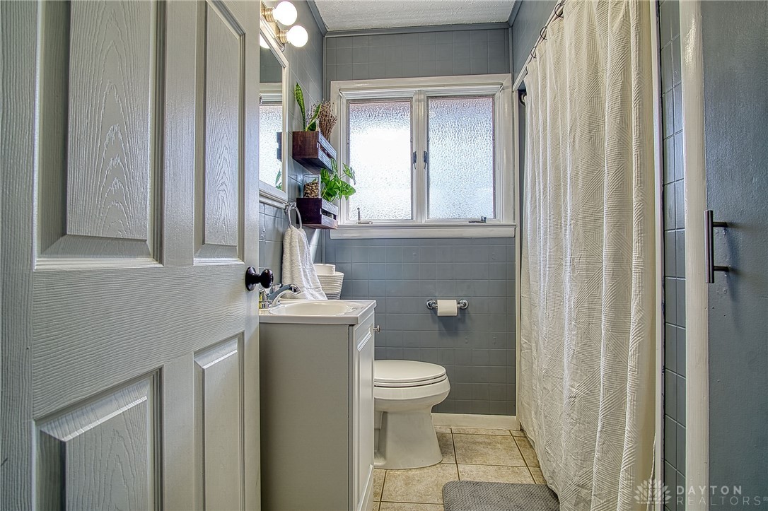 2732 Crone Road, Beavercreek, Ohio image 10