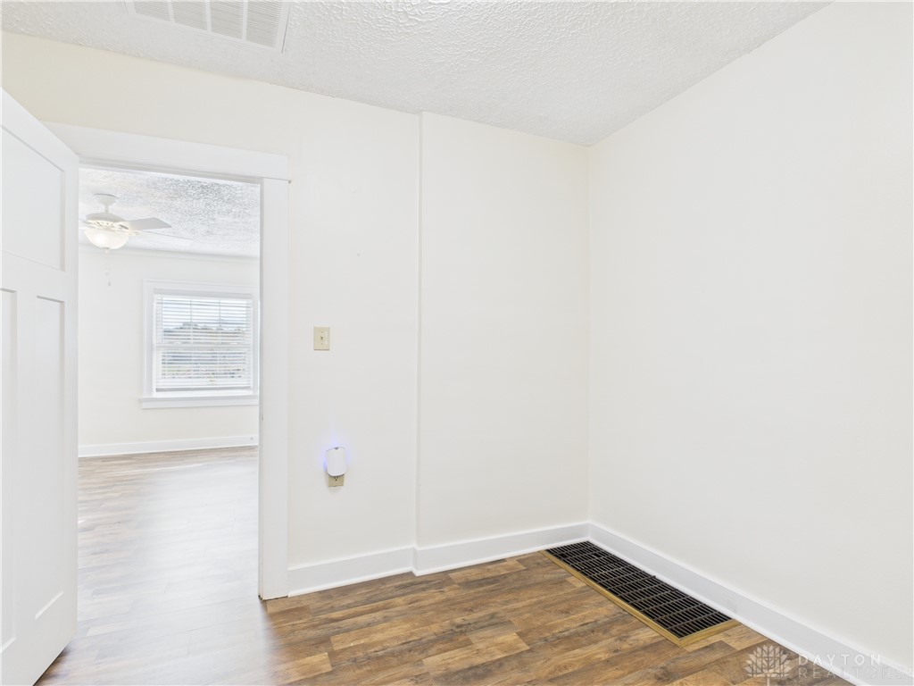 Moraine, Ohio 45439, United States, 2 Bedrooms Bedrooms, ,1 BathroomBathrooms,Residential,Active,215939