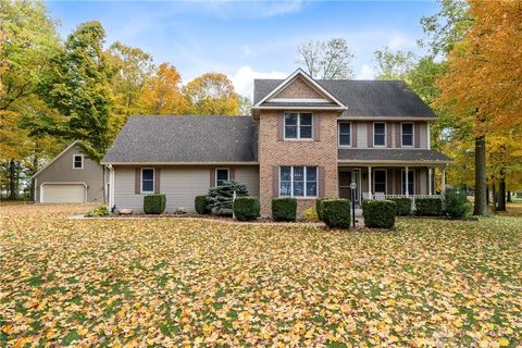 Photo of 4969 Beechwood Drive, Greenville, OH 45331 (MLS # 947011)