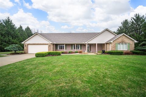 Photo of 2833 Emerald Way, Clearcreek Twp, OH 45068 (MLS # 953551)
