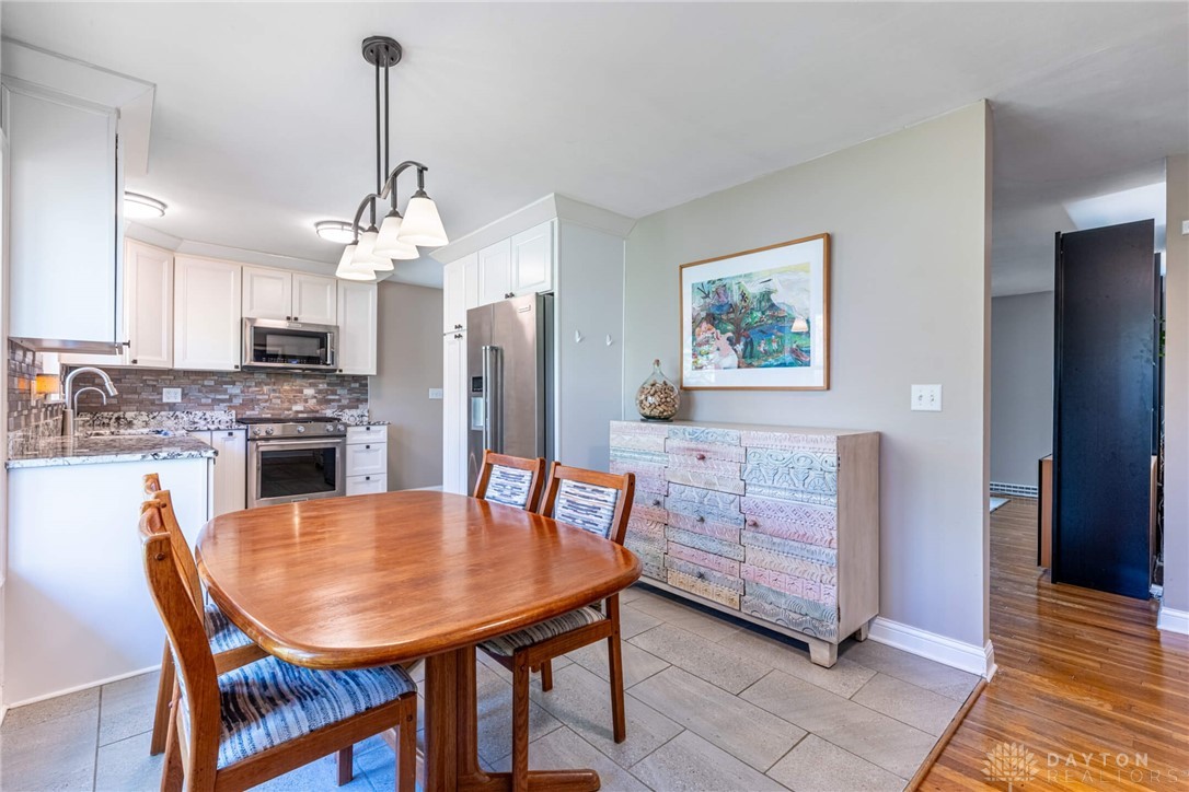 123 Upper Hillside Drive, Bellbrook, Ohio image 3