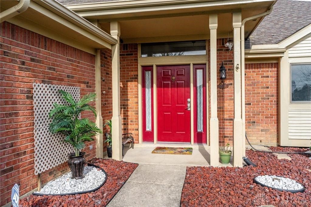 2253 Four Seasons Trail, Miamisburg, Ohio image 3