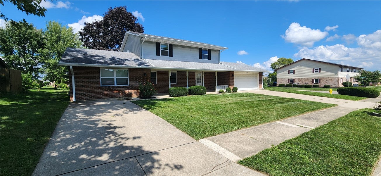 825 Comanche Lane
