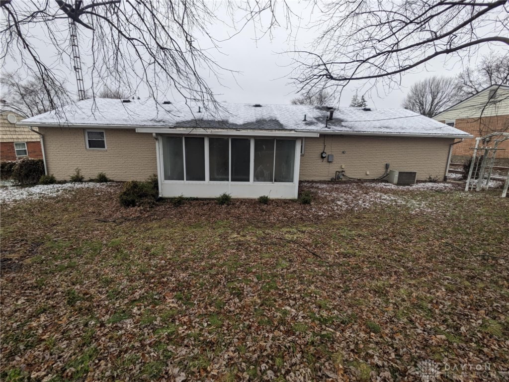 1229 Sugar Maple Drive, Greenville, Ohio image 2