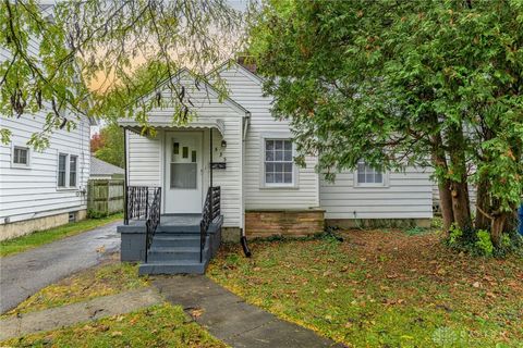 Photo of 1535 Meriline Avenue, Dayton, OH 45410 (MLS # 946875)