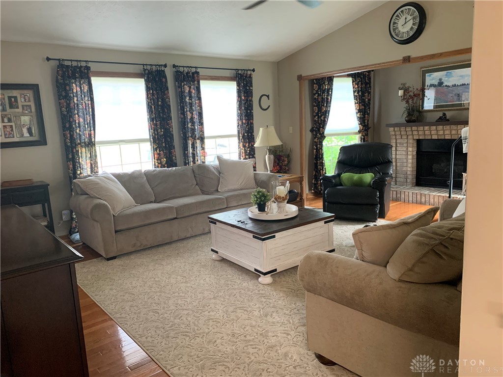 95 Fox Harbor Drive, Troy, Ohio image 6