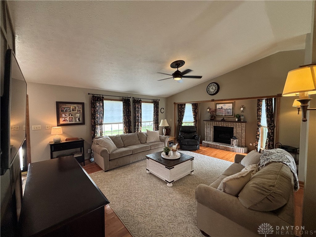 95 Fox Harbor Drive, Troy, Ohio image 4