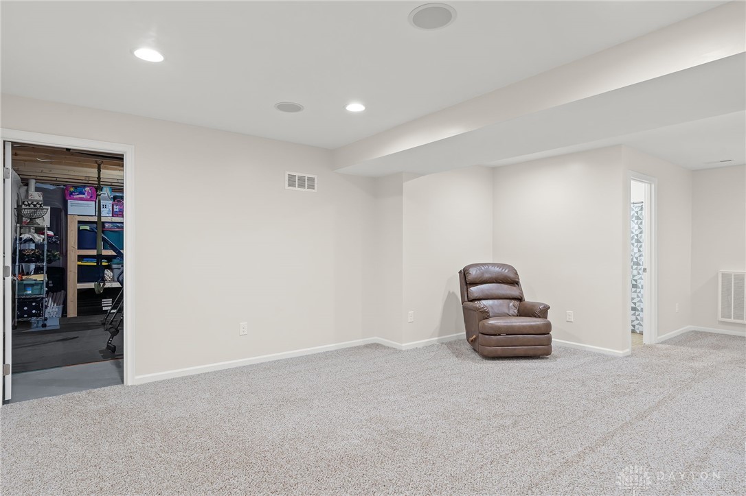 62 Cascade Drive, Fairborn, Ohio image 33