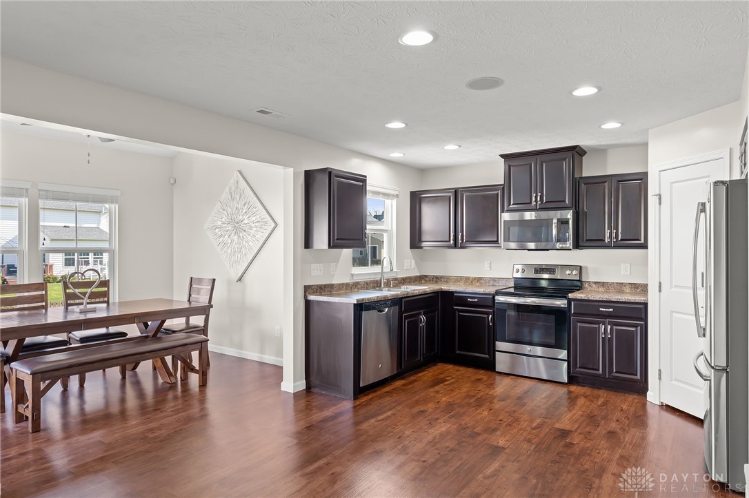 62 Cascade Drive, Fairborn, Ohio image 14