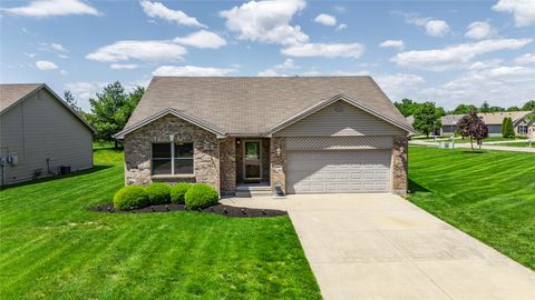 Photo of 601 Meadowview Court, Franklin, OH 45005 (MLS # 958957)