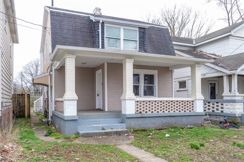 Homes For Sale - 1812 Carroll Avenue<br/> Middletown, OH 45042