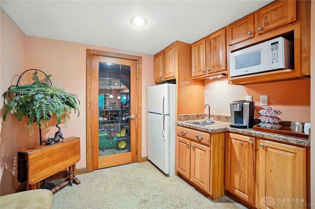 1092 George Allen Drive, South Vienna, Ohio image 48