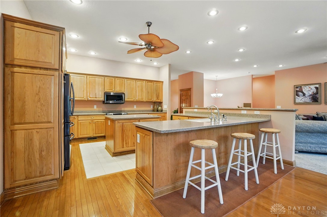 1092 George Allen Drive, South Vienna, Ohio image 24
