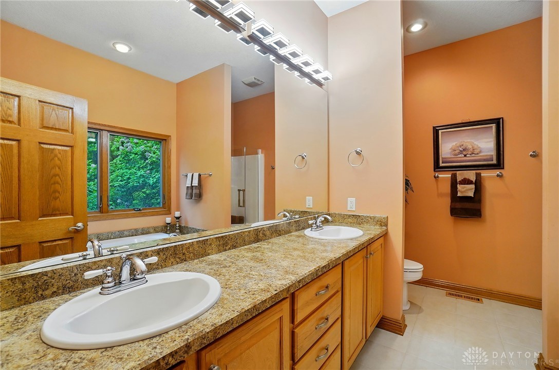 1092 George Allen Drive, South Vienna, Ohio image 37