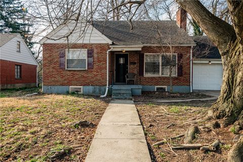 Photo of 110 Redder Avenue, Dayton, OH 45405 (MLS # 955223)