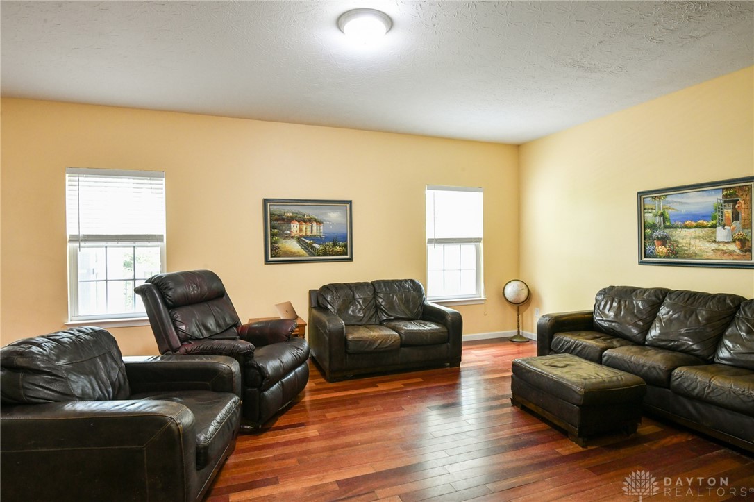 Liberty Twp, Ohio 45011, United States, 4 Bedrooms Bedrooms, ,3 BathroomsBathrooms,Residential,Pending,129682