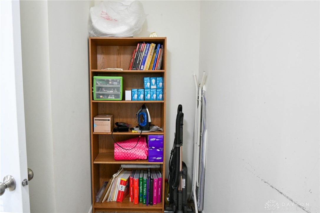 Liberty Twp, Ohio 45011, United States, 4 Bedrooms Bedrooms, ,3 BathroomsBathrooms,Residential,Pending,129682