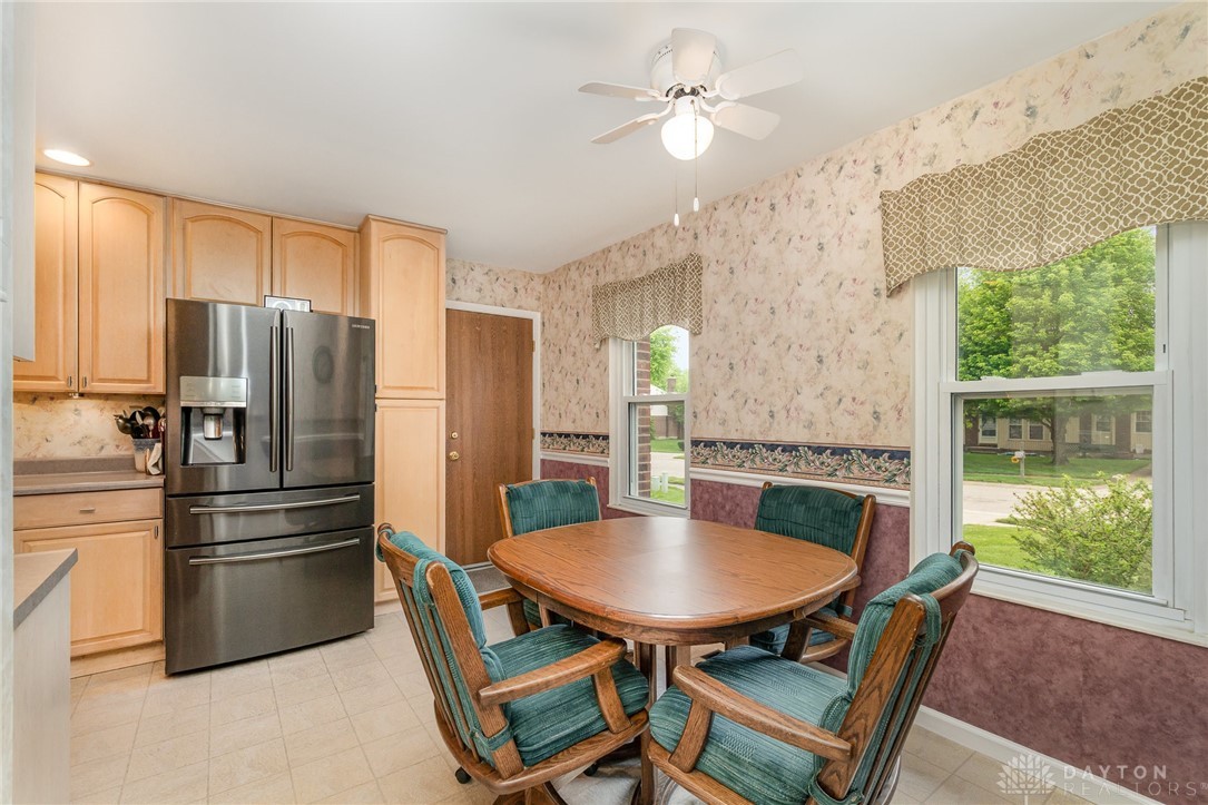 6179 Stonehill Drive, Fairfield, Ohio image 8