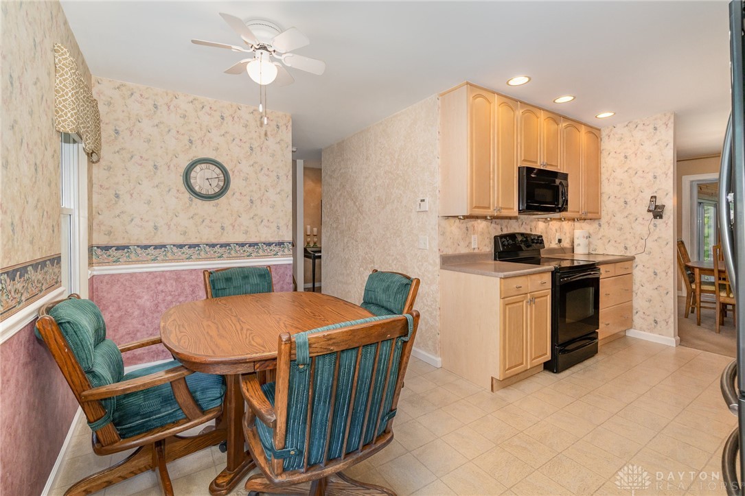 6179 Stonehill Drive, Fairfield, Ohio image 7