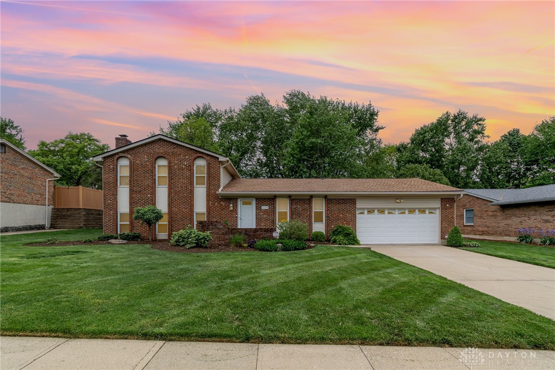 6179 Stonehill Drive, Fairfield, Ohio image 1