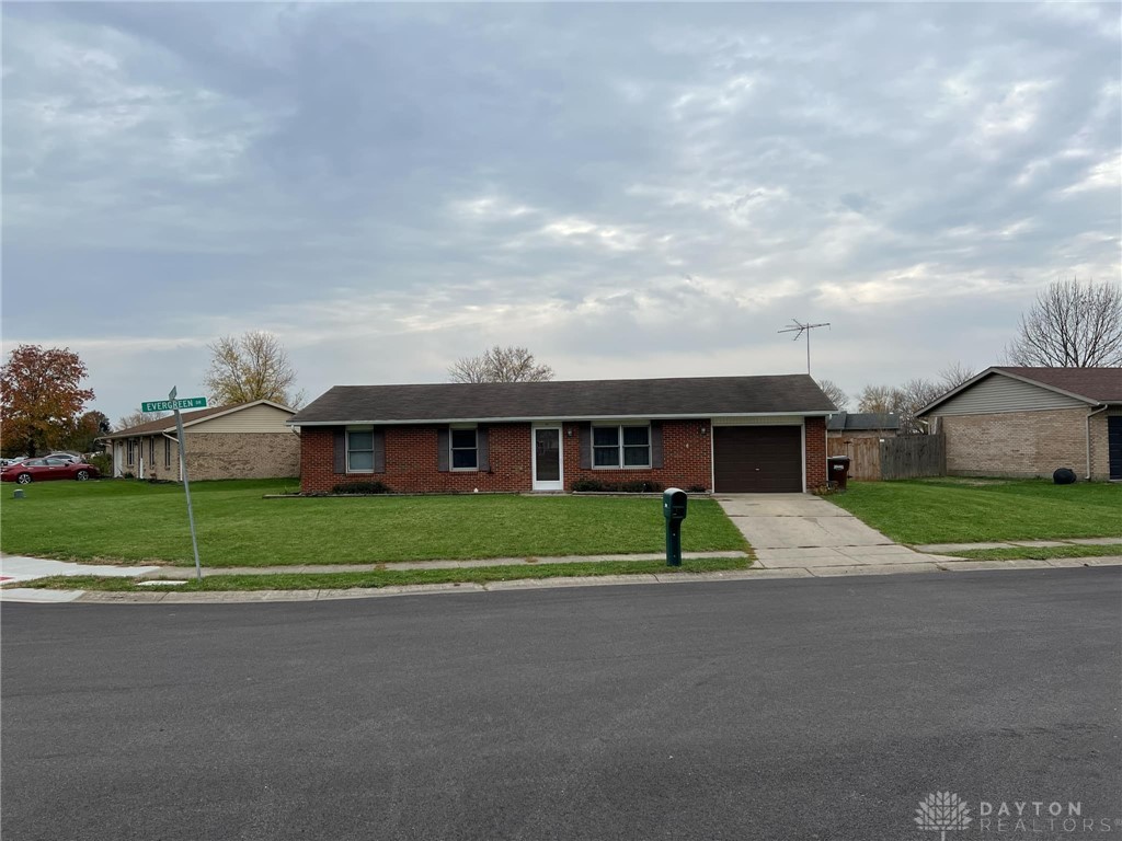 425 Evergreen Drive, Eaton, Ohio image 1