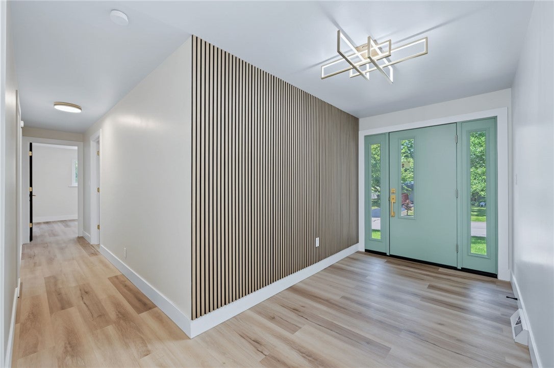 30 Lynn Rae Circle