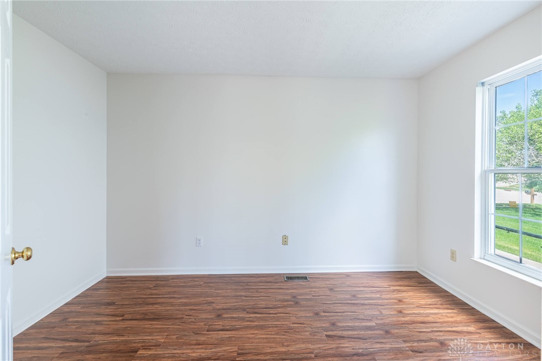 Miamisburg, Ohio 45342, United States, 4 Bedrooms Bedrooms, ,3 BathroomsBathrooms,Residential,Active,3932