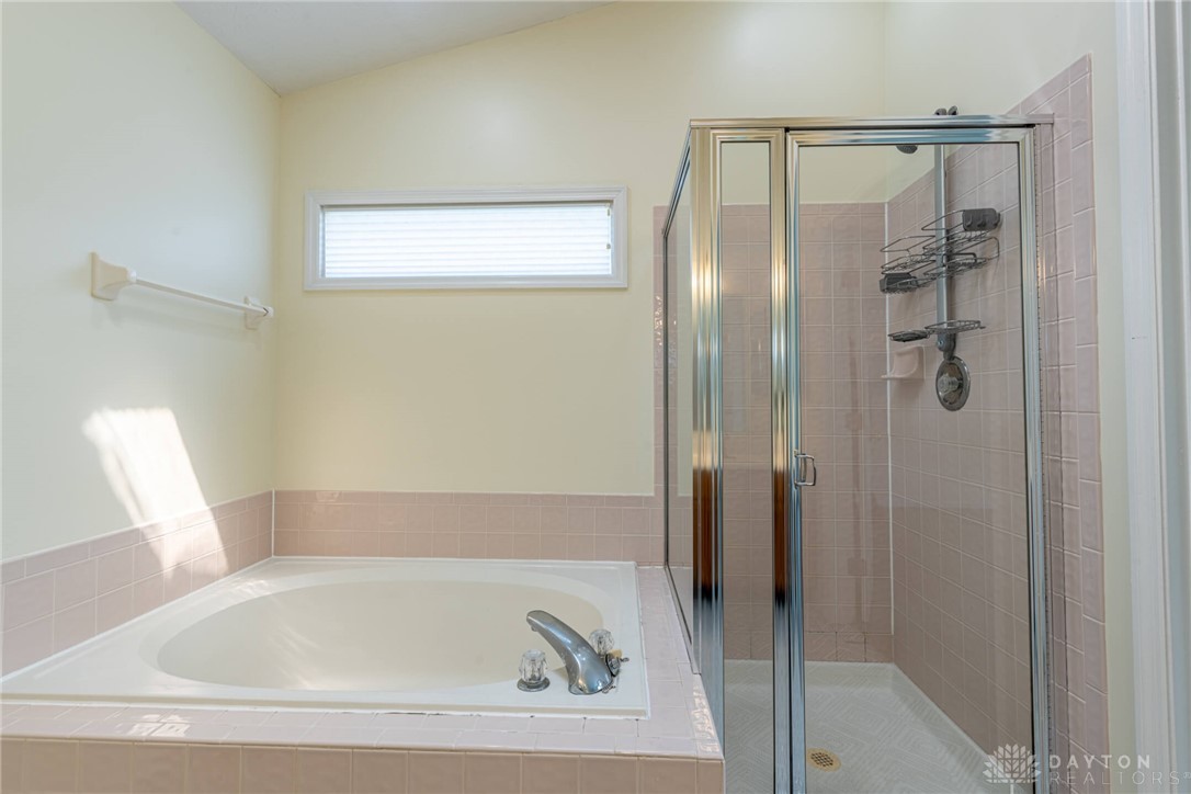 Miamisburg, Ohio 45342, United States, 4 Bedrooms Bedrooms, ,3 BathroomsBathrooms,Residential,Active,3932