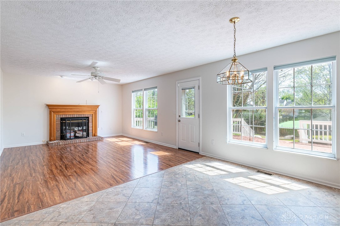 Miamisburg, Ohio 45342, United States, 4 Bedrooms Bedrooms, ,3 BathroomsBathrooms,Residential,Active,3932