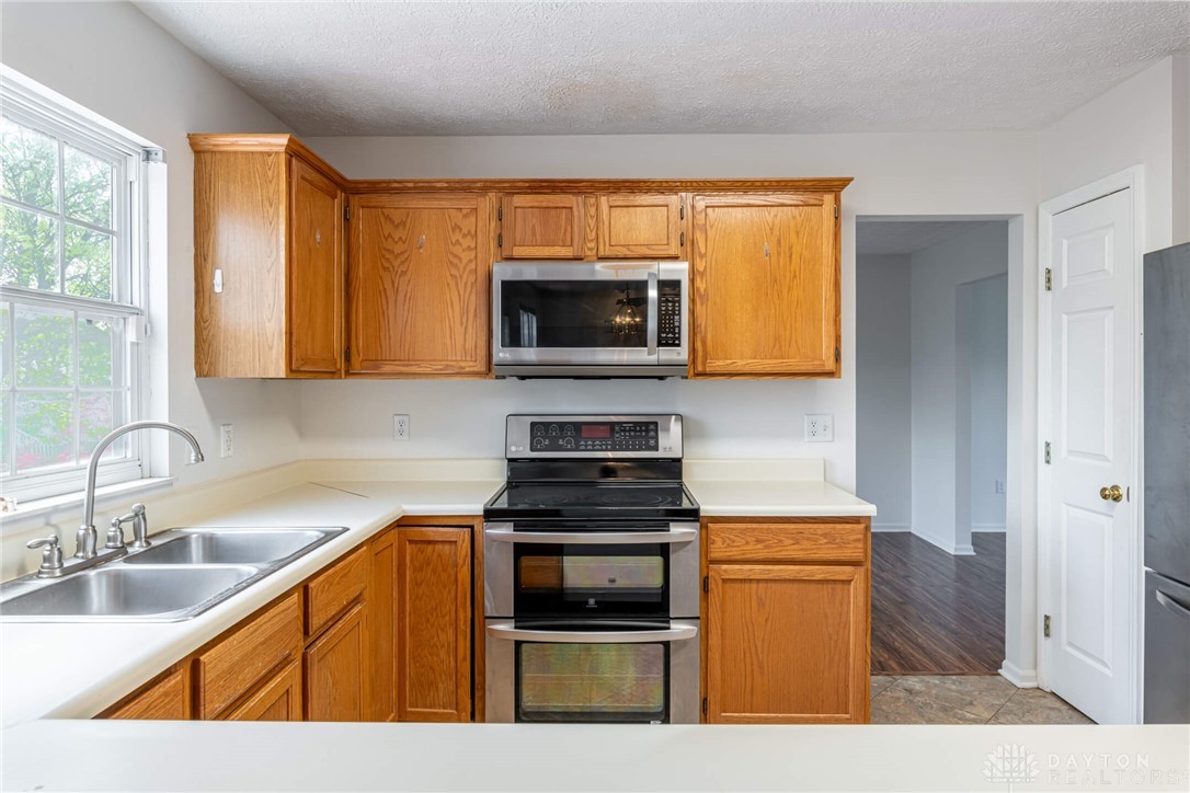 Miamisburg, Ohio 45342, United States, 4 Bedrooms Bedrooms, ,3 BathroomsBathrooms,Residential,Active,3932